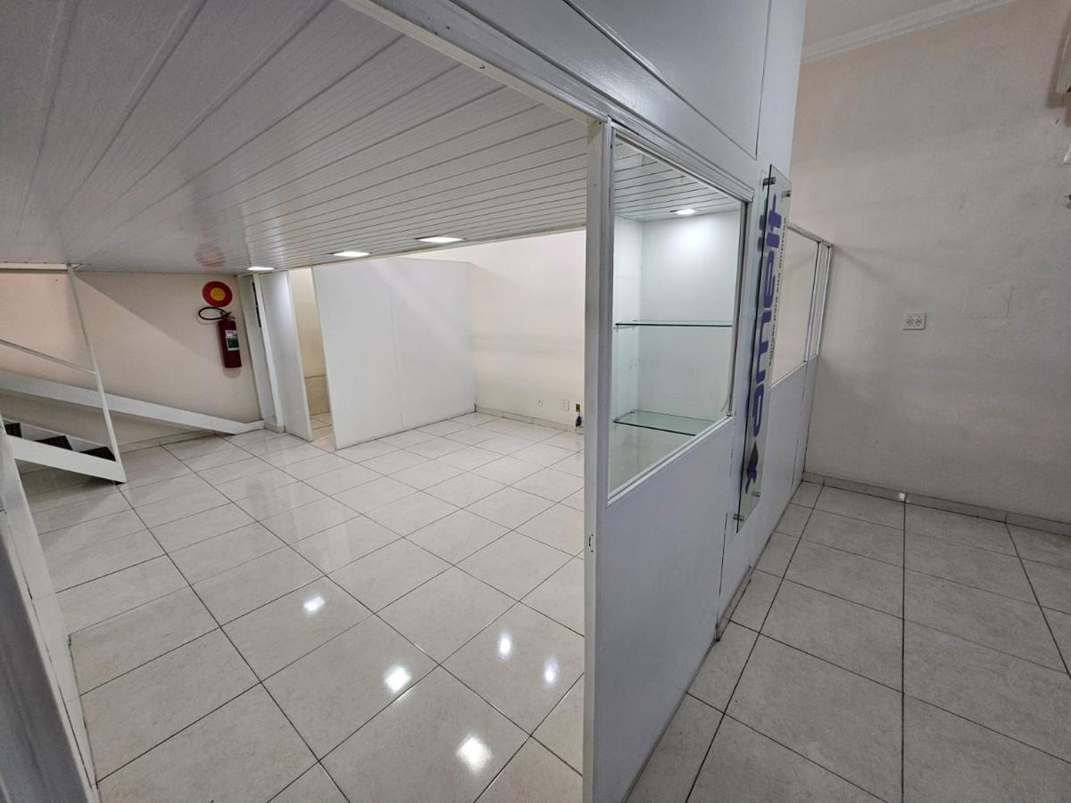 Sala, Barro Preto, 0 Quarto, 0 Vaga