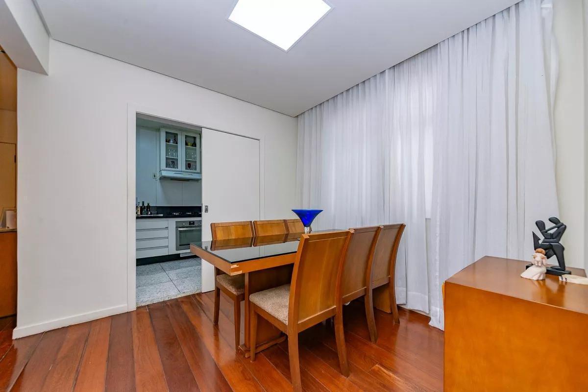 Apartamento, Coração de Jesus, 3 Quartos, 1 Vaga, 1 Suíte