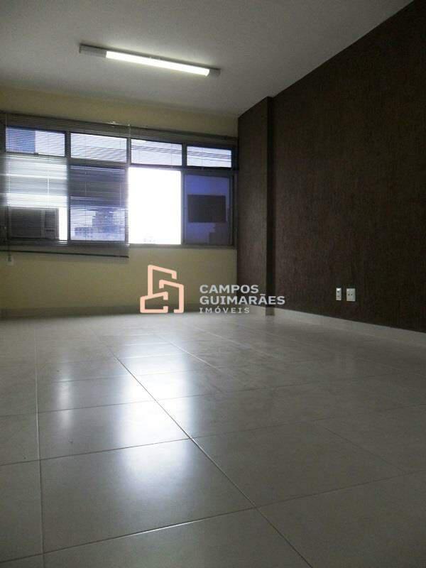 Sala, Centro