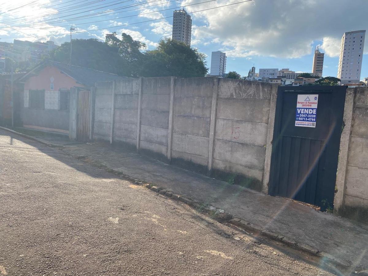 Lote, Três Bicas, 0 Quarto, 0 Vaga