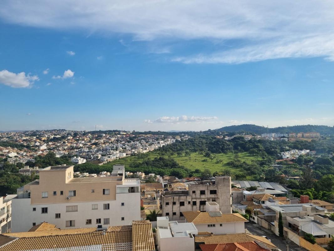 Cobertura, Europa, 3 Quartos, 2 Vagas, 1 Suíte