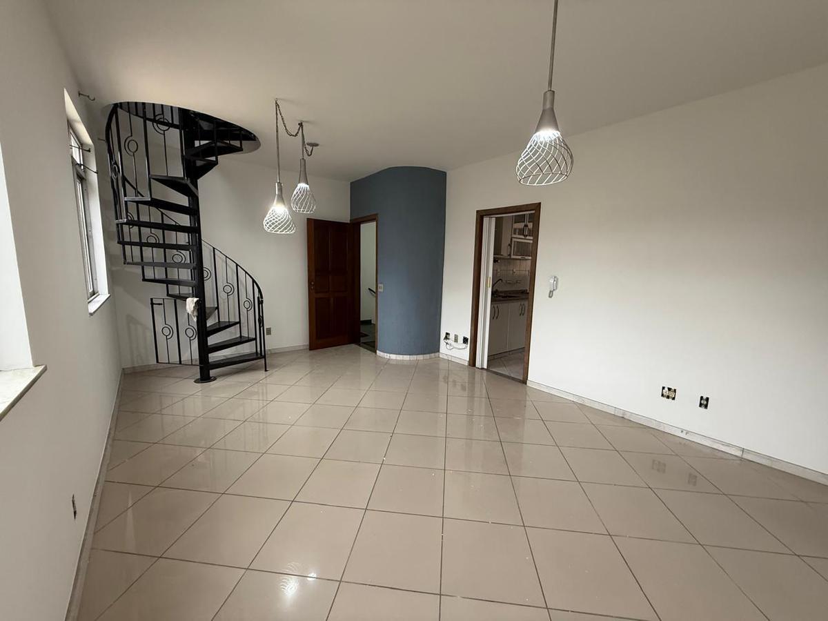 Cobertura, Santa Cruz, 4 Quartos, 2 Vagas, 2 Suítes