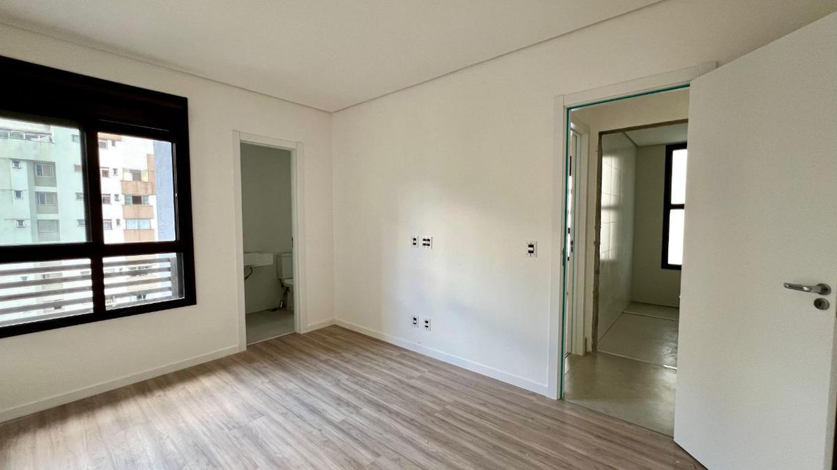 Apartamento, Funcionários, 2 Quartos, 2 Vagas, 1 Suíte