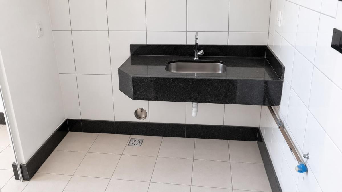 Sala, Vale do Sereno, 0 Quarto, 6 Vagas