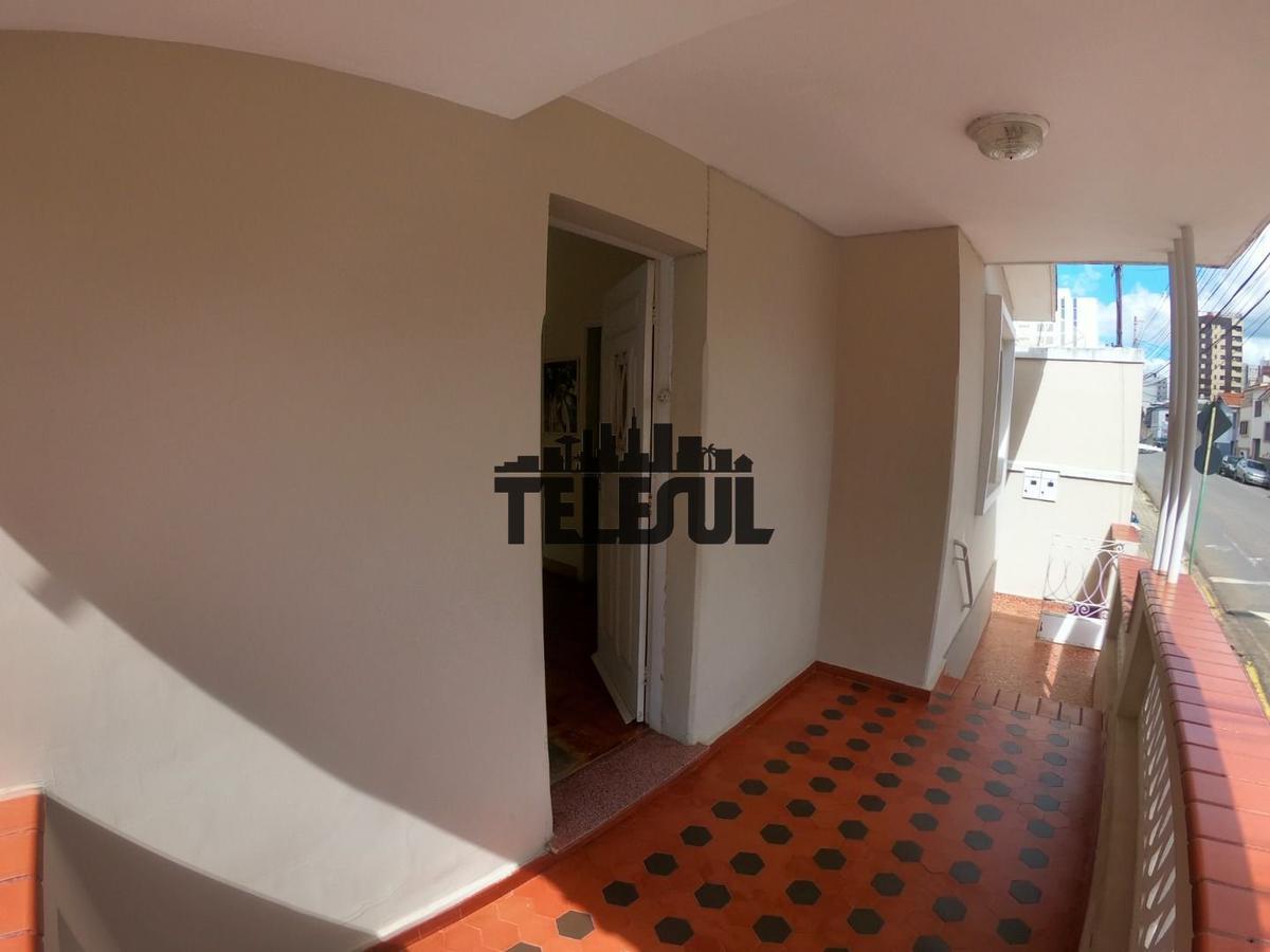 Casa, Centro, 6 Quartos, 2 Vagas