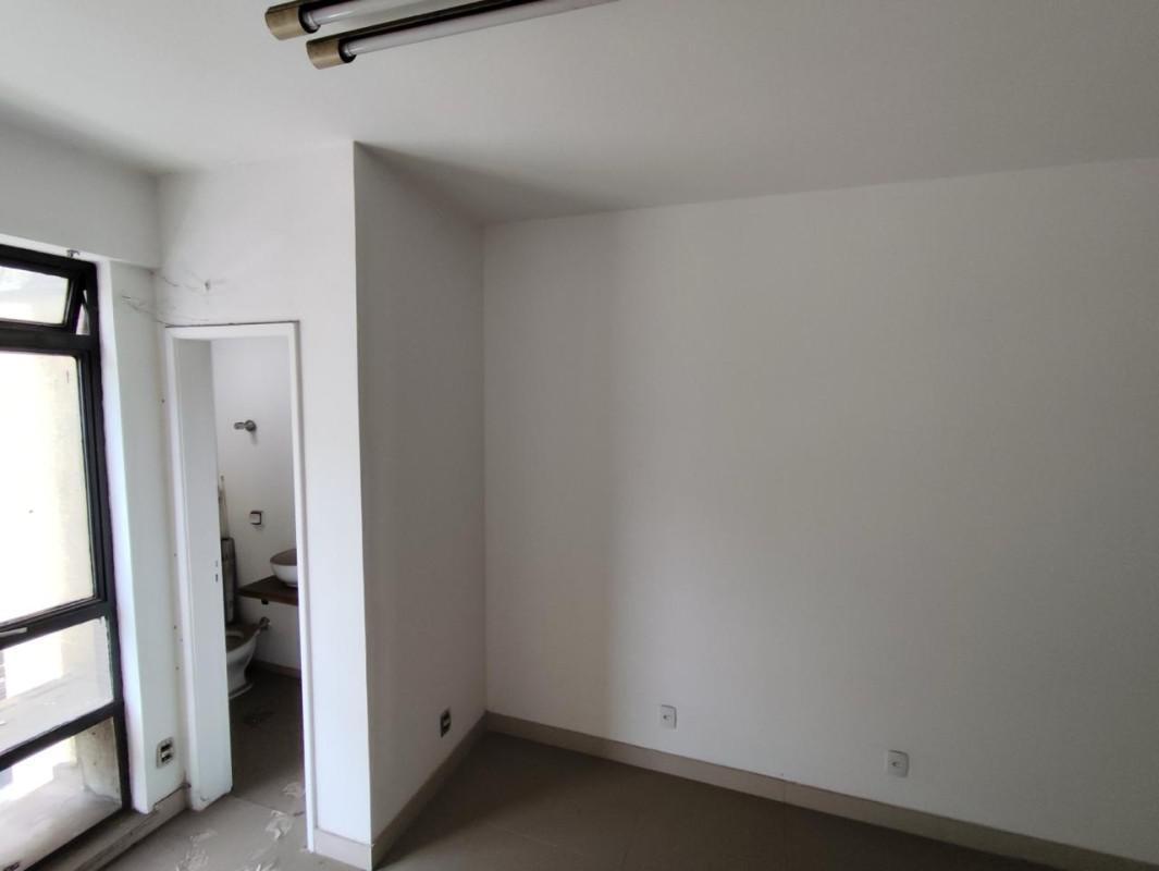 Sala, Barro Preto, 0 Quarto, 0 Vaga