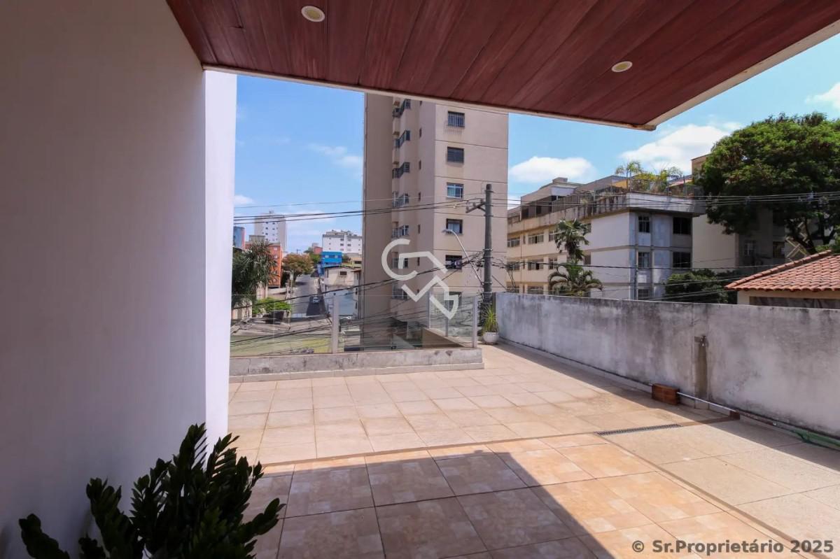 Casa, Horto, 6 Quartos, 2 Vagas, 5 Suítes