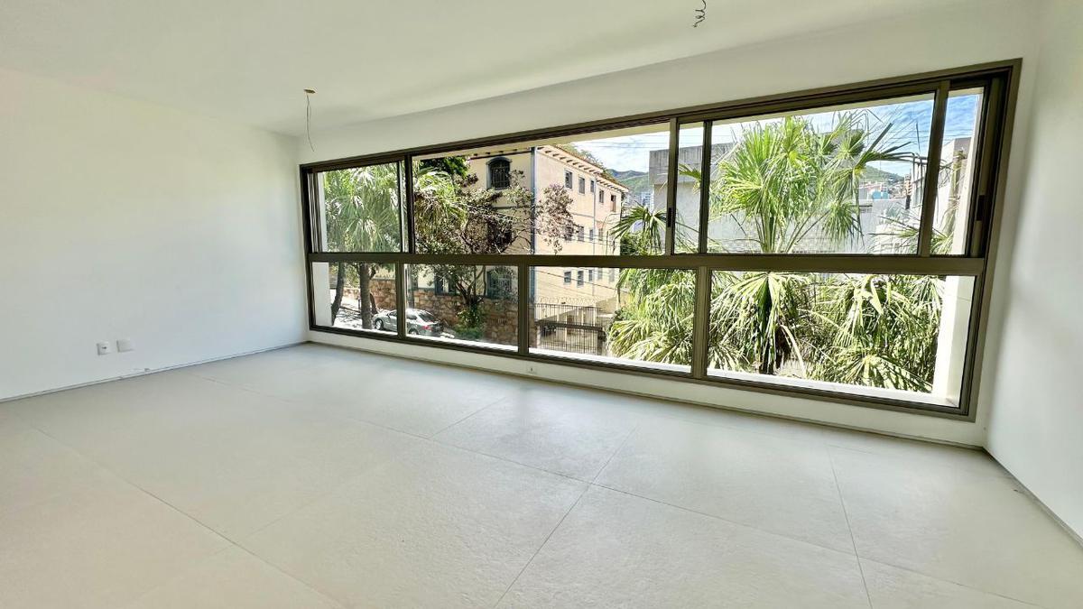 Apartamento, Cruzeiro, 4 Quartos, 4 Vagas, 2 Suítes