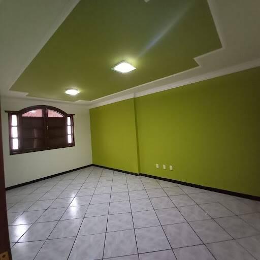 Casa, Universitário, 4 Quartos, 3 Vagas, 1 Suíte
