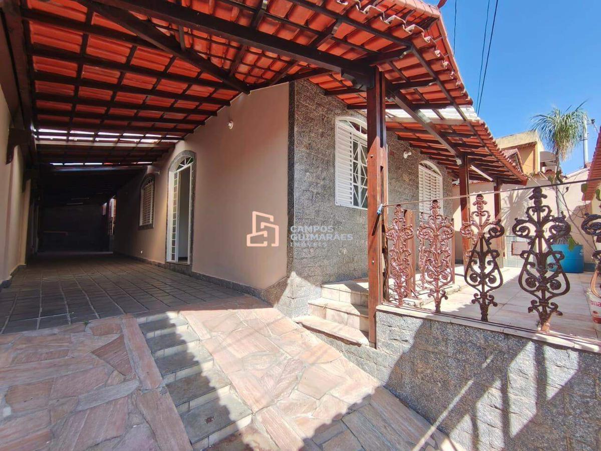 Casa, Tirol, 3 Quartos, 4 Vagas