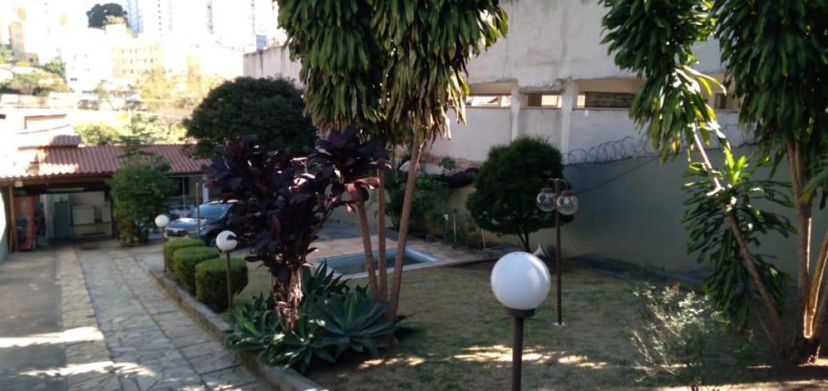 Casa, Cinquentenário, 2 Quartos, 8 Vagas