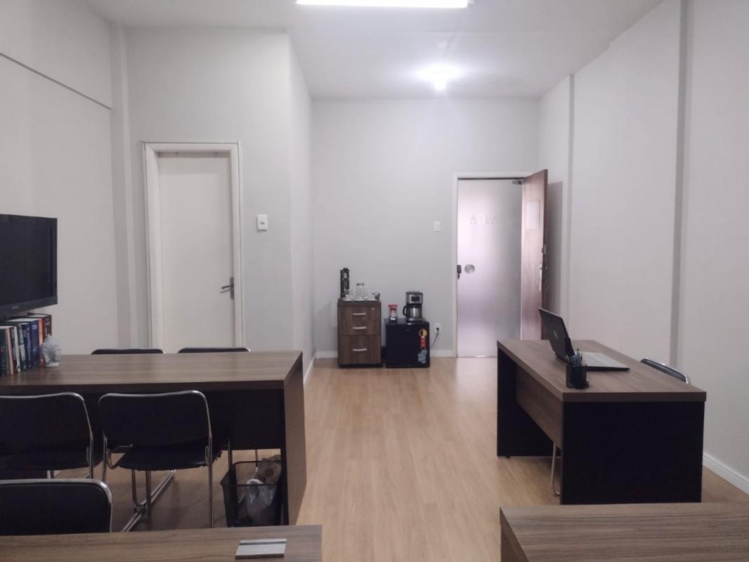 Sala, Centro, 0 Quarto, 0 Vaga