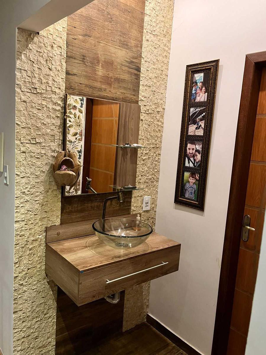 Casa, Monte Verde, 3 Quartos, 2 Vagas, 1 Suíte