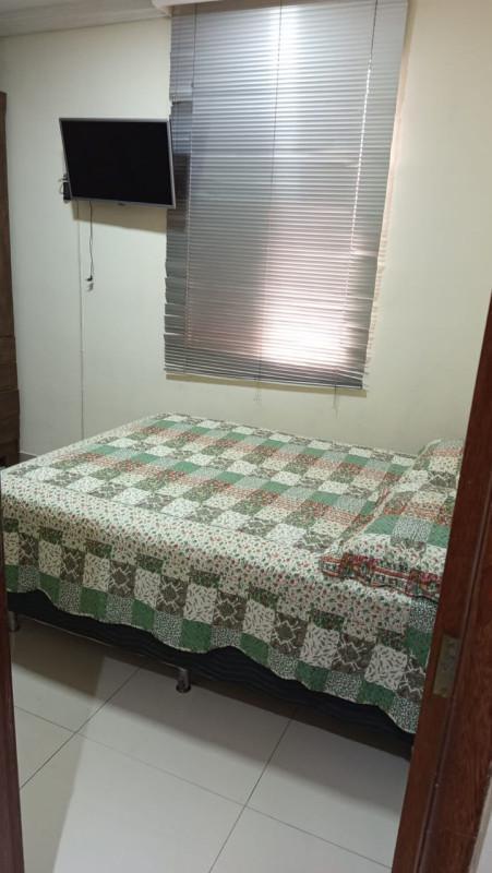 Apartamento, Tirol (barreiro), 2 Quartos, 1 Vaga