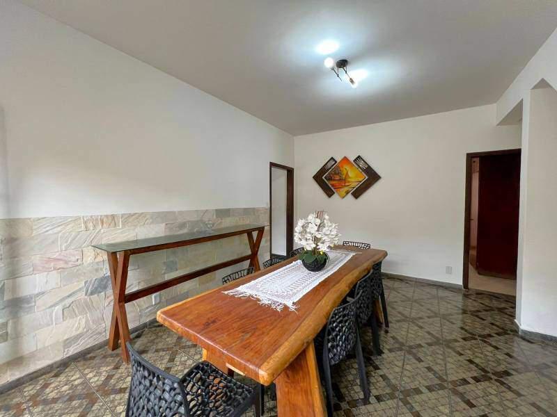 Casa, Planalto, 6 Quartos, 6 Vagas, 2 Suítes