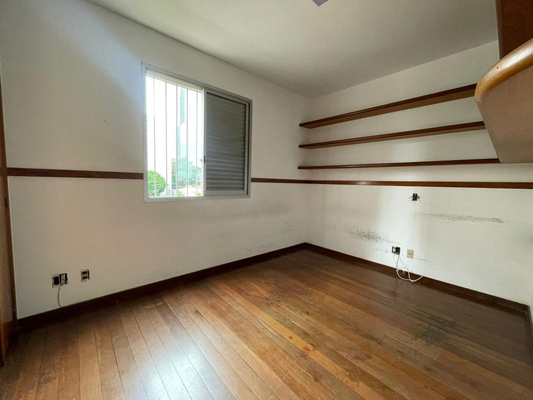 Apartamento, Funcionários, 4 Quartos, 2 Vagas, 1 Suíte