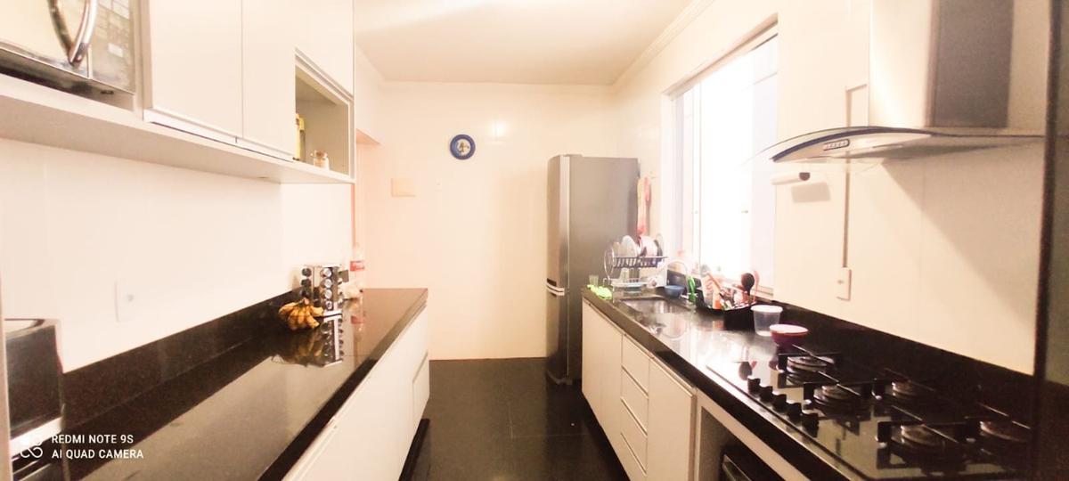 Casa, Jardim Vitória, 3 Quartos, 3 Vagas, 1 Suíte