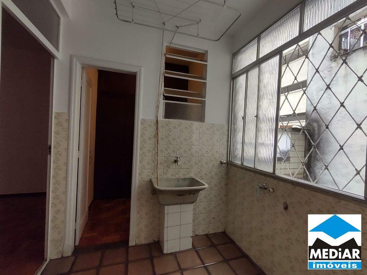 Apartamento, Centro, 2 Quartos, 0 Vaga