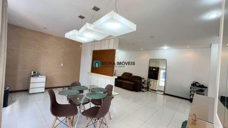 Apartamento, Funcionários, 2 Quartos, 2 Vagas, 1 Suíte