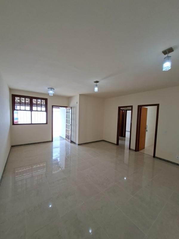 Casa, Dona Clara, 3 Quartos, 2 Vagas, 1 Suíte