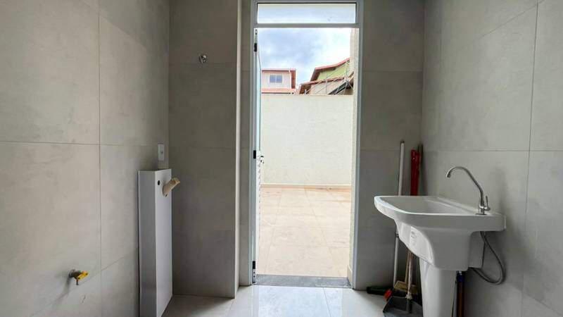 Apartamento, Casa Branca, 3 Quartos, 2 Vagas, 1 Suíte