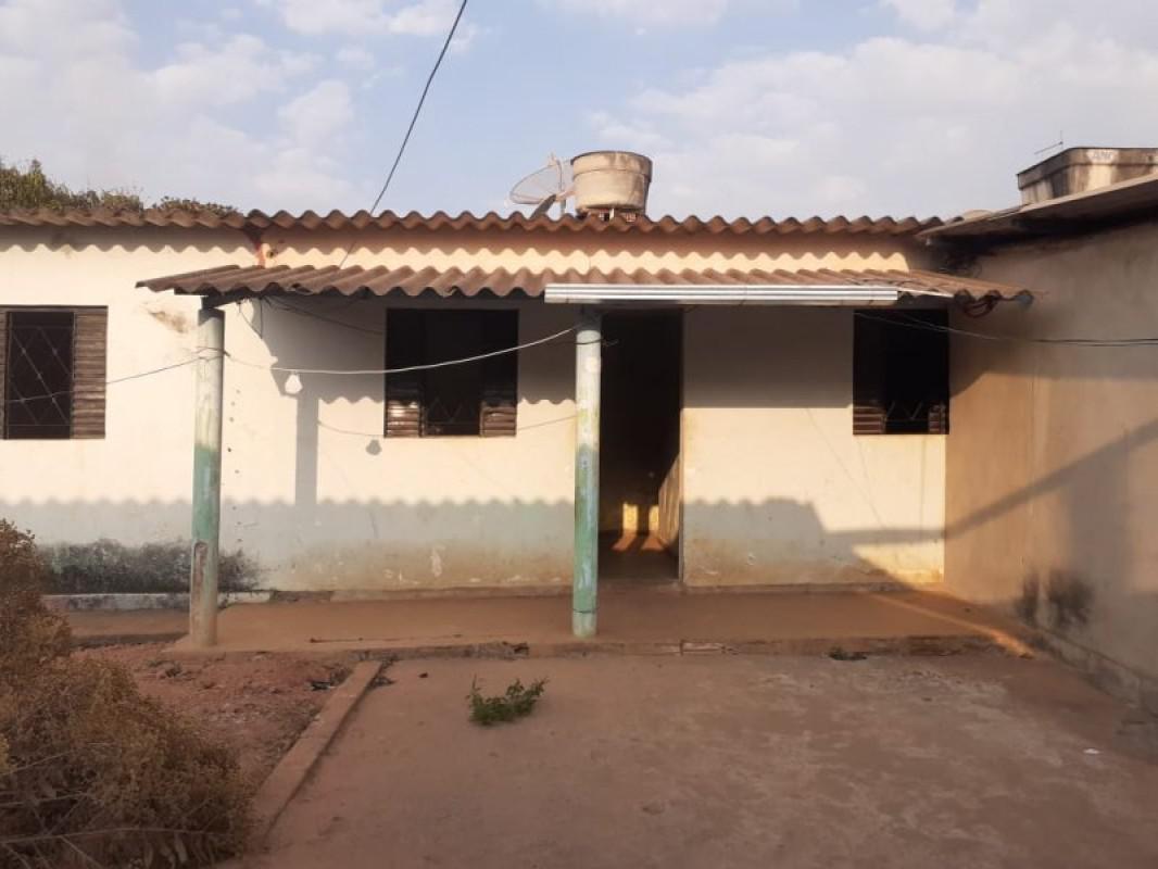 Lote, Centro, 0 Quarto, 0 Vaga