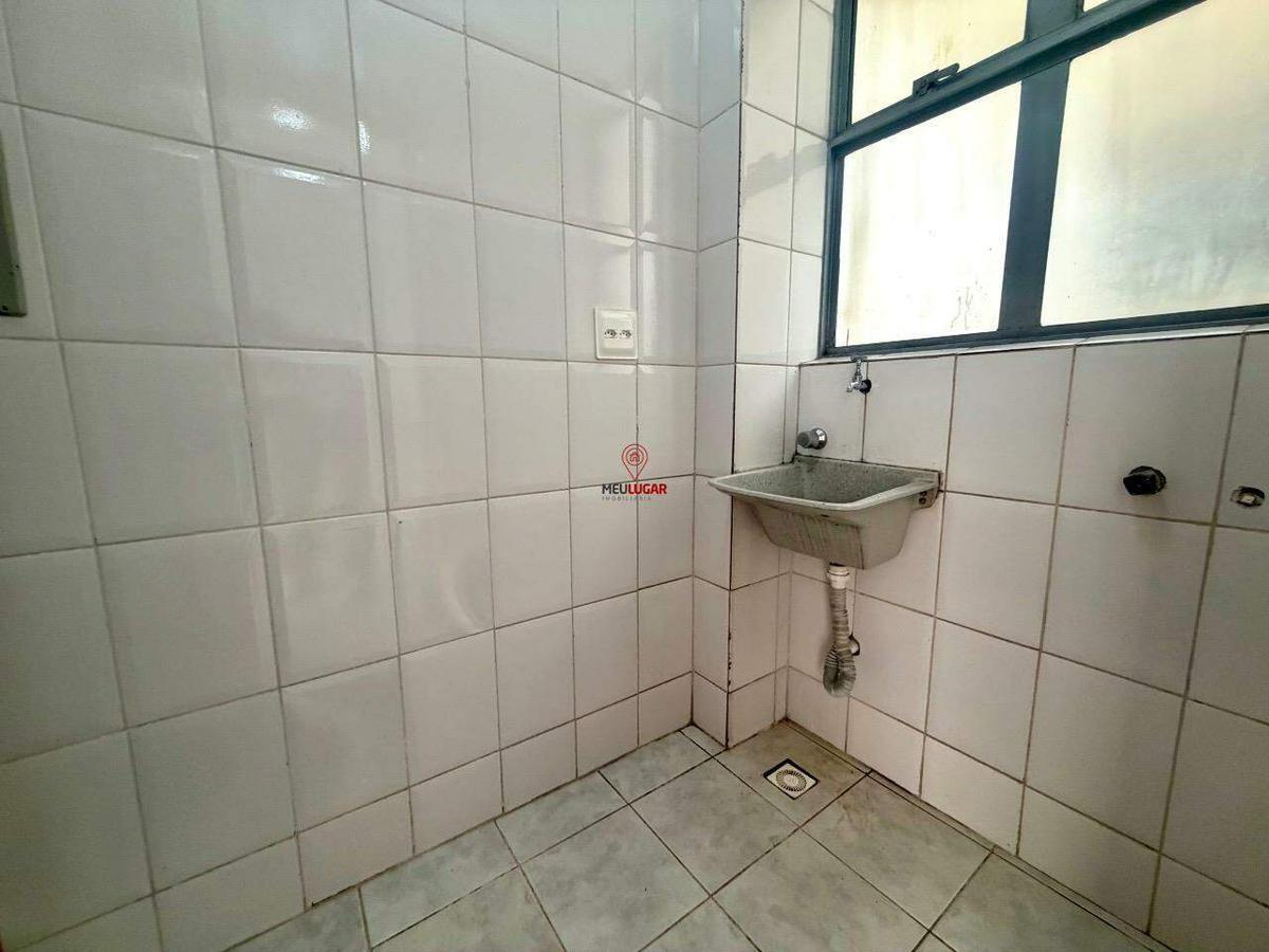 Apartamento, Flávio Marques Lisboa, 2 Quartos, 1 Vaga