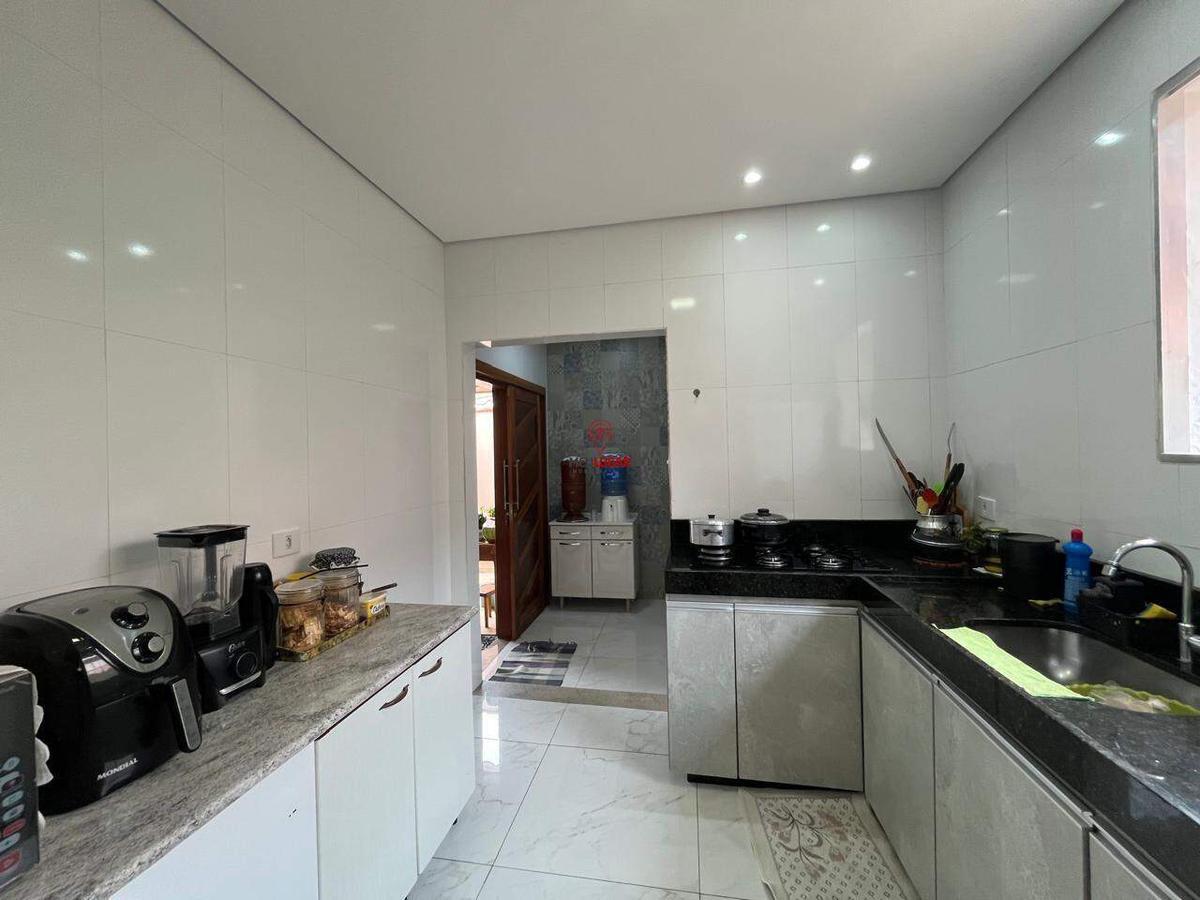 Casa, Diamante, 4 Quartos, 2 Vagas, 1 Suíte