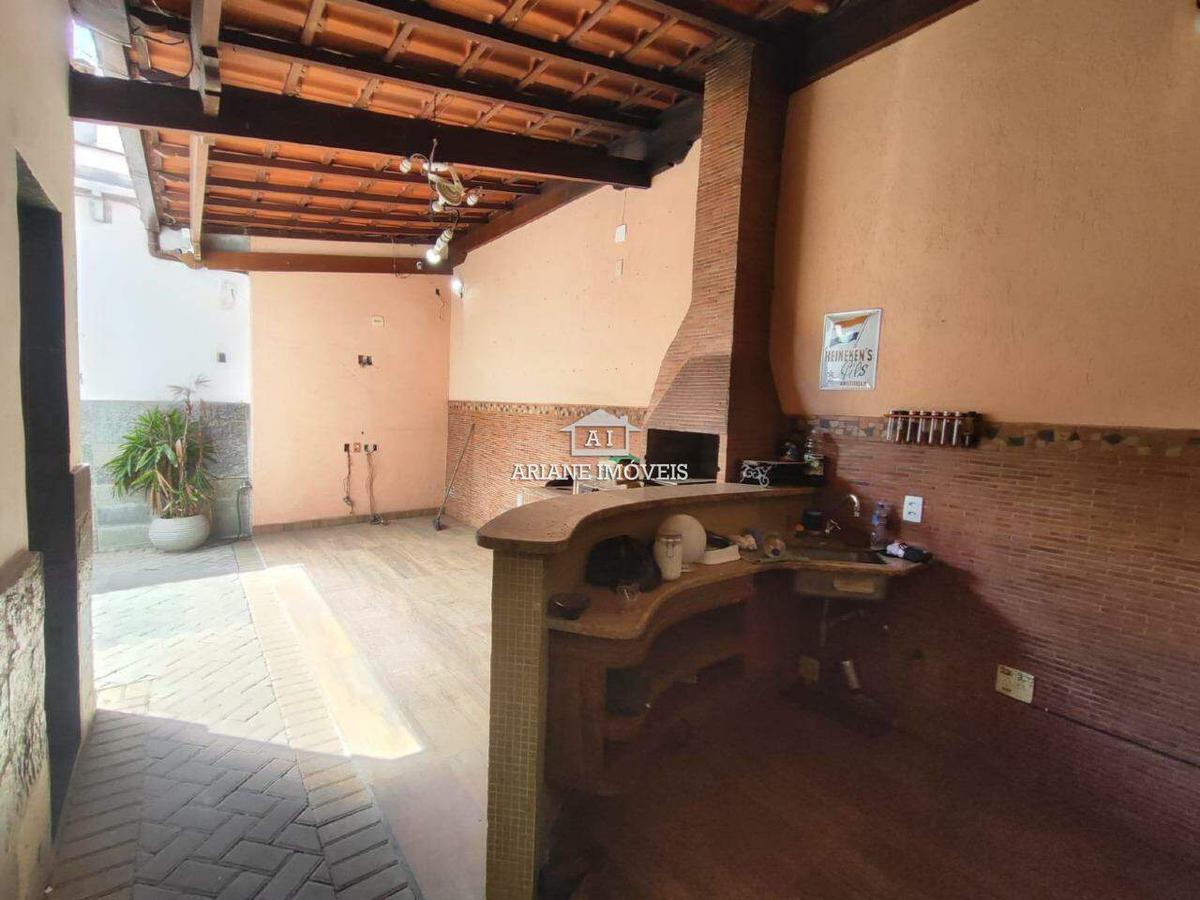 Casa, Sagrada Família, 4 Quartos, 5 Vagas, 1 Suíte