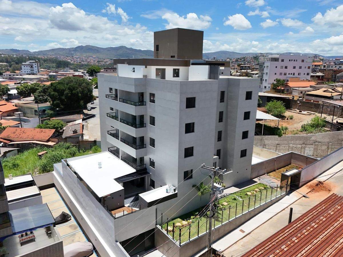 Cobertura, Jardim Industrial, 2 Quartos, 2 Vagas, 1 Suíte