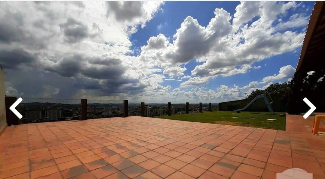 Casa, Estoril, 3 Quartos, 3 Vagas, 1 Suíte