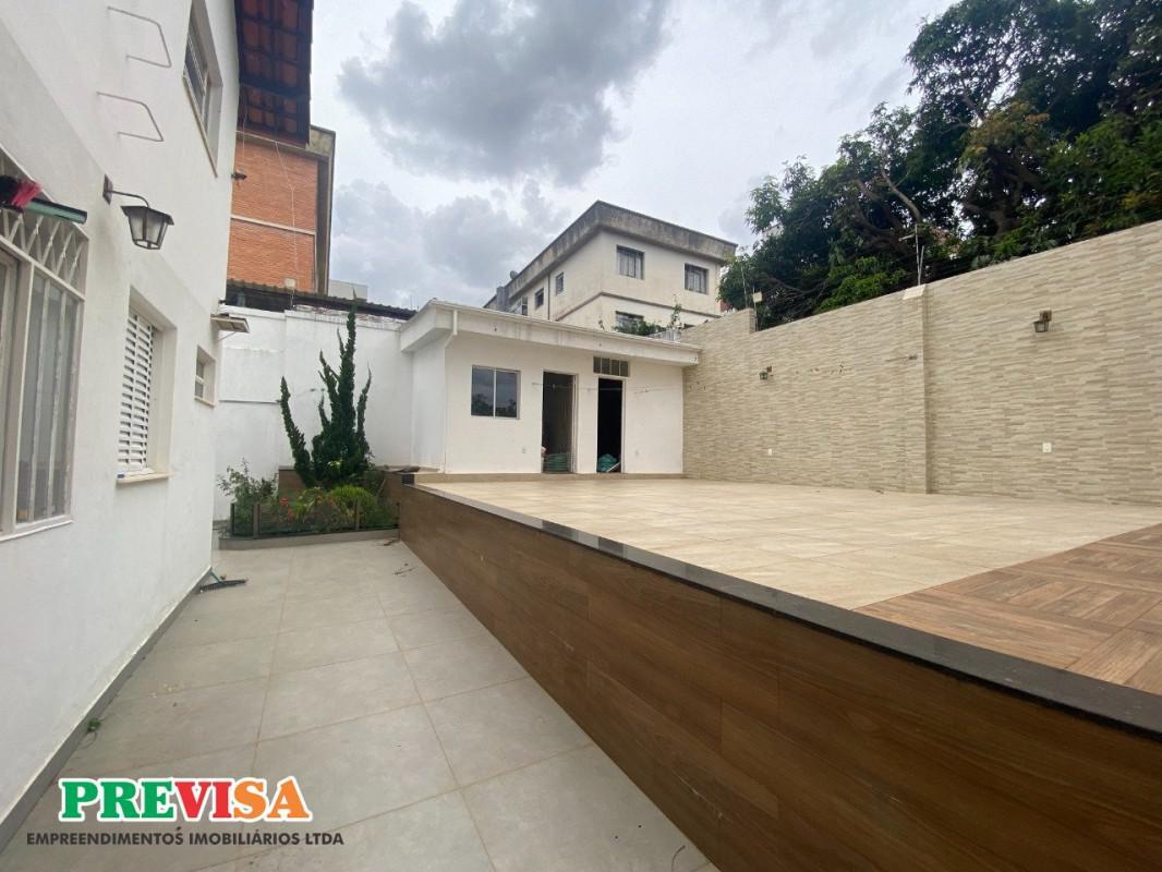 Casa, Sagrada Família, 4 Quartos, 6 Vagas, 1 Suíte