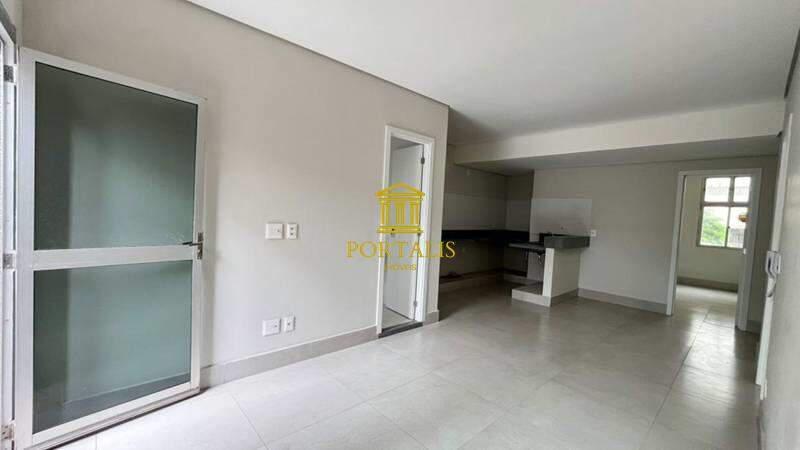 Apartamento, Centro, 2 Quartos, 0 Vaga, 1 Suíte