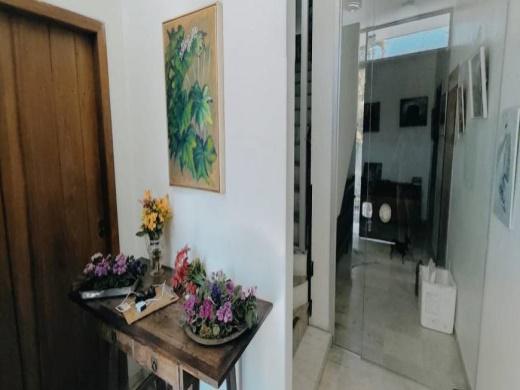 Casa, São Luiz (pampulha), 1 Quarto, 1 Vaga, 2 Suítes