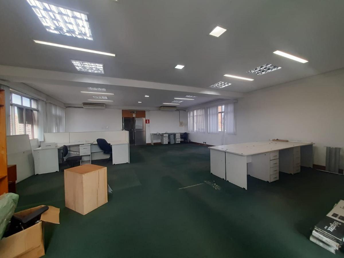 Sala, Barro Preto, 0 Quarto, 0 Vaga