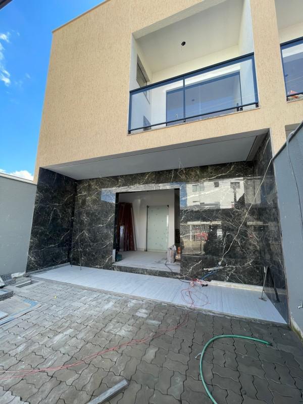 Casa, Masterville, 3 Quartos, 4 Vagas, 1 Suíte