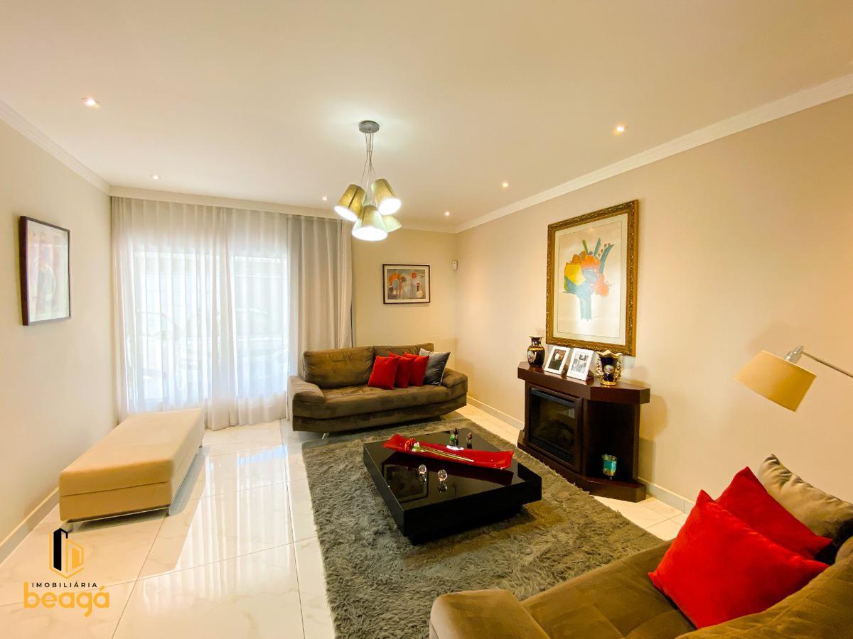 Casa, Trevo, 4 Quartos, 4 Vagas, 1 Suíte