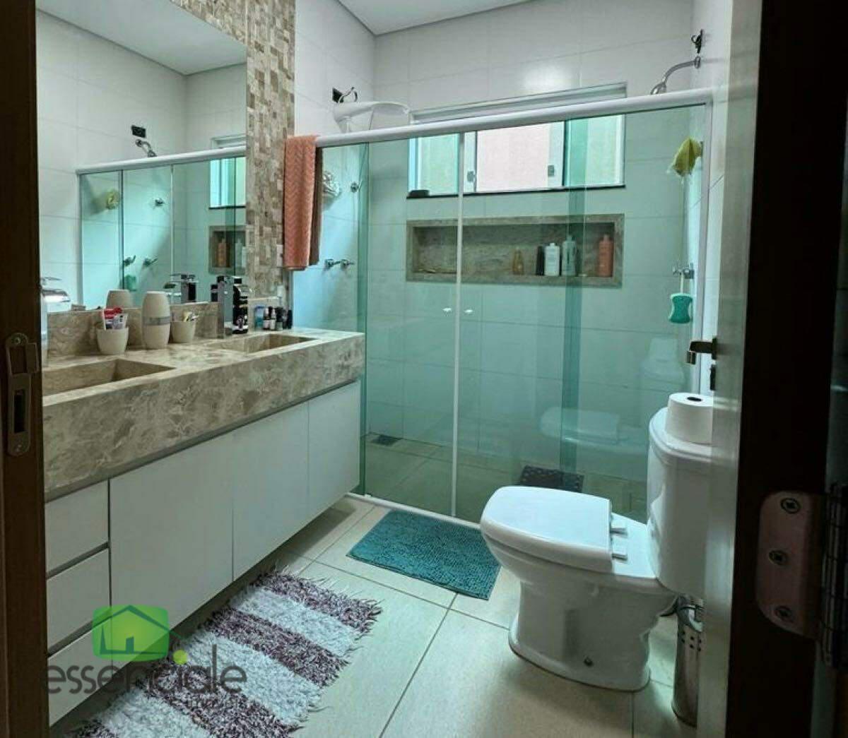 Casa, São Gonçalo, 3 Quartos, 8 Vagas, 1 Suíte
