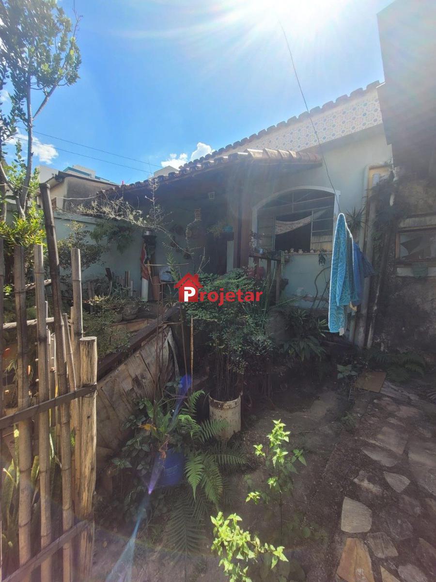 Casa, Sagrada Família, 8 Quartos, 0 Vaga