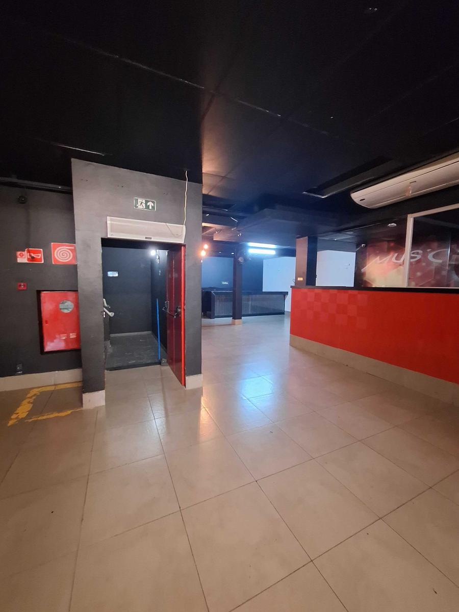 Prédio, Barro Preto, 6 Quartos, 0 Vaga