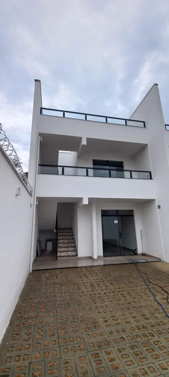 Casa, Vale das Orquídeas, 2 Quartos, 2 Vagas, 1 Suíte