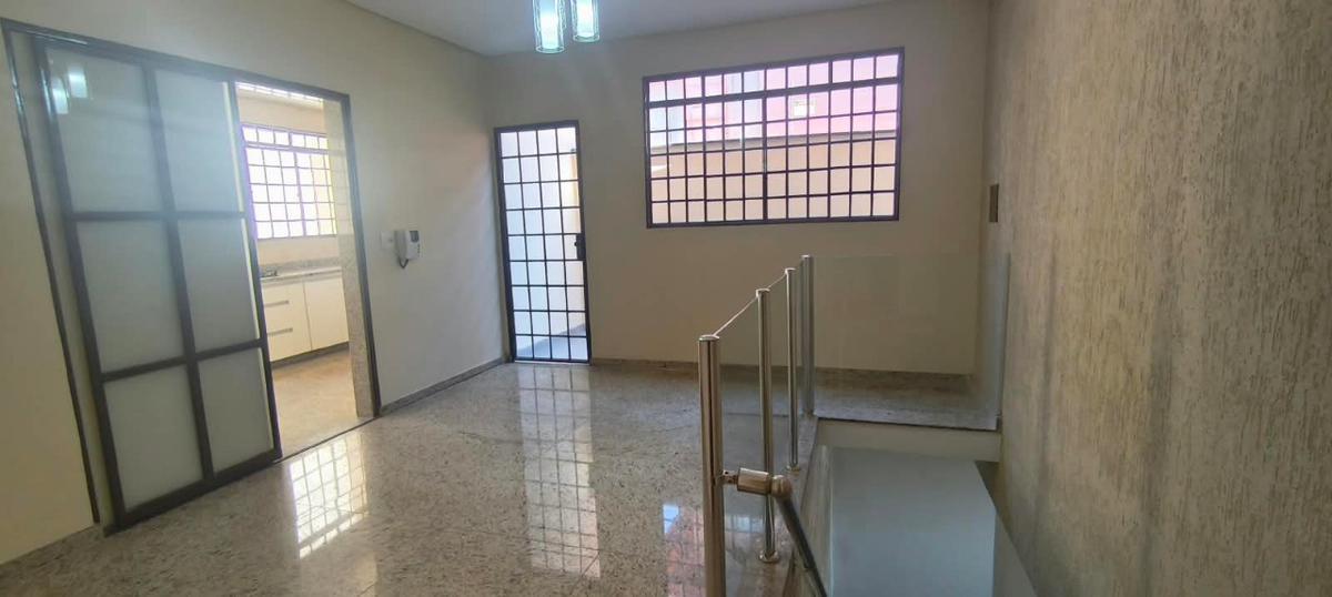 Casa, Pirajá, 3 Quartos, 2 Vagas, 1 Suíte