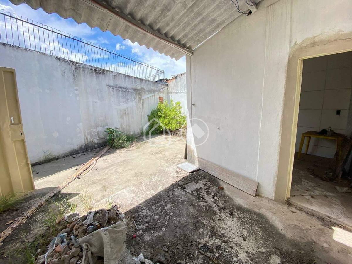 Loja, Padre Eustáquio