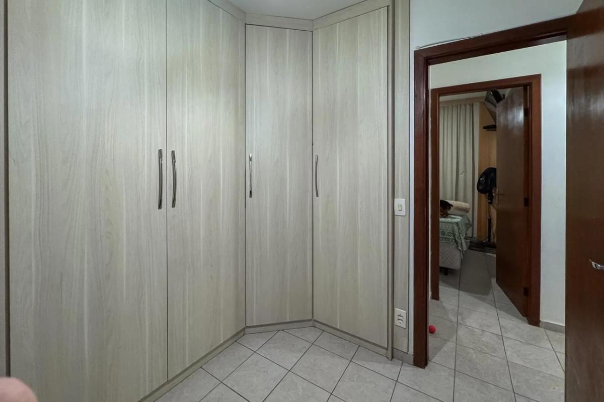 Casa, Fernão Dias, 2 Quartos, 1 Vaga