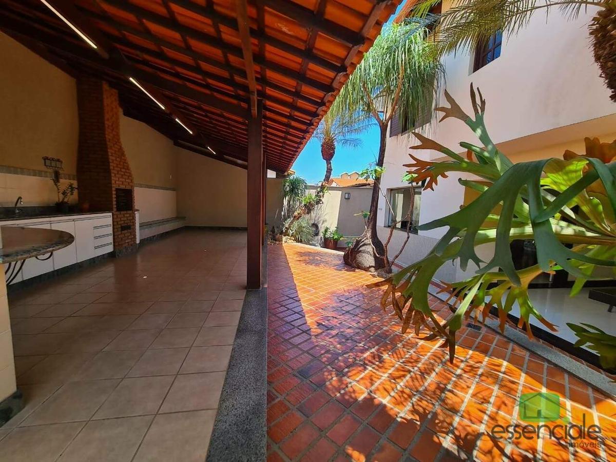 Casa, Fonte Grande, 3 Quartos, 4 Vagas, 3 Suítes