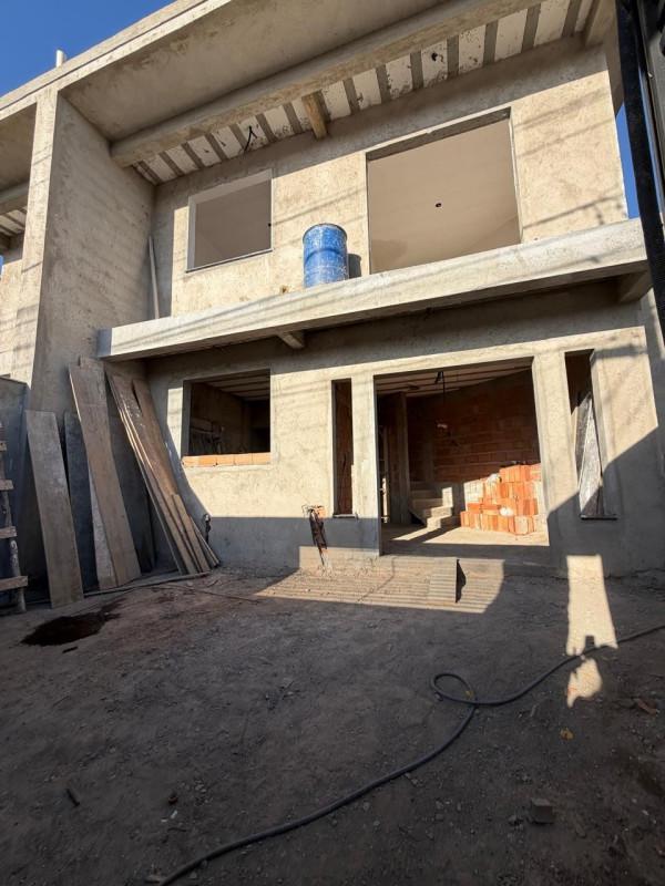 Casa, Masterville, 2 Quartos, 2 Vagas