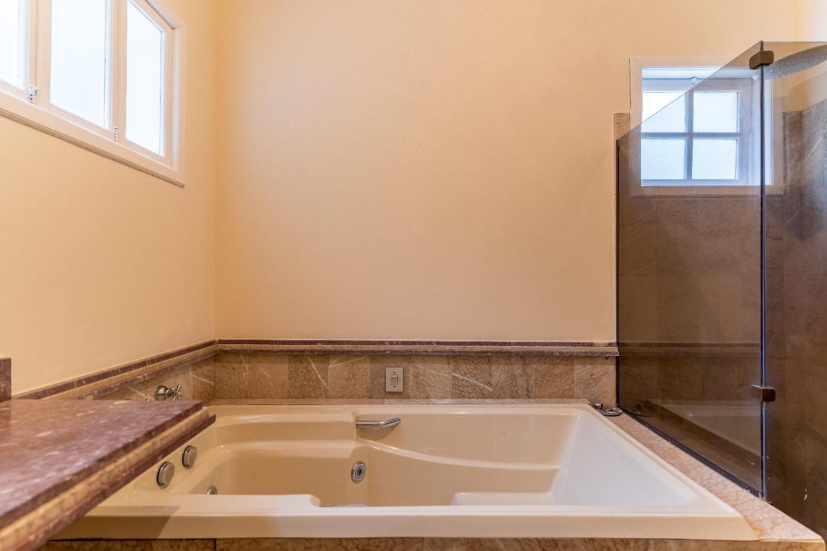 Casa, São Sebastião das Águas Claras, 4 Quartos, 5 Vagas, 3 Suítes