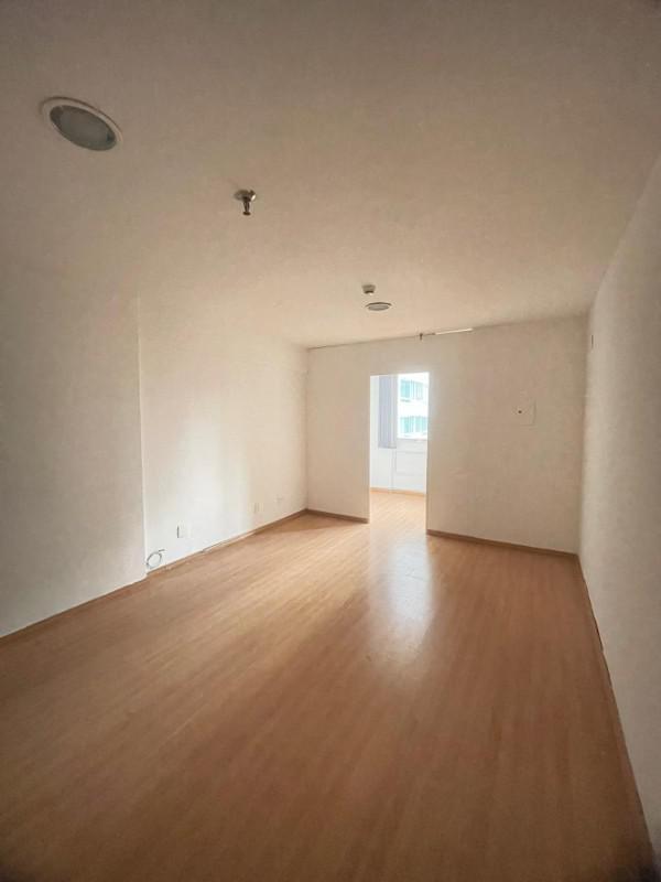 Sala, Centro, 0 Quarto, 0 Vaga