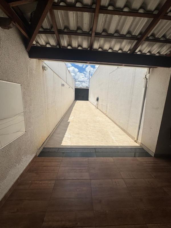 Casa, Masterville, 3 Quartos, 4 Vagas, 1 Suíte
