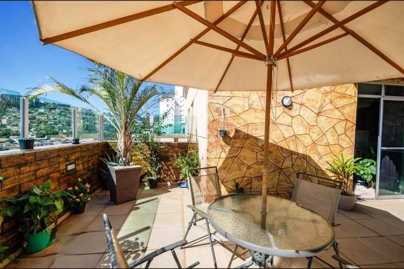 Cobertura, Jardim América, 4 Quartos, 2 Vagas, 1 Suíte